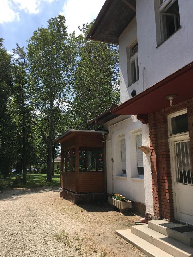 Honved N4. Apartman บาลาตอนแลลเล ภายนอก รูปภาพ